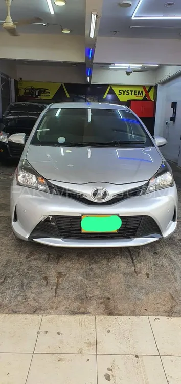 Toyota Vitz 2014 for Sale in Karachi Image-1