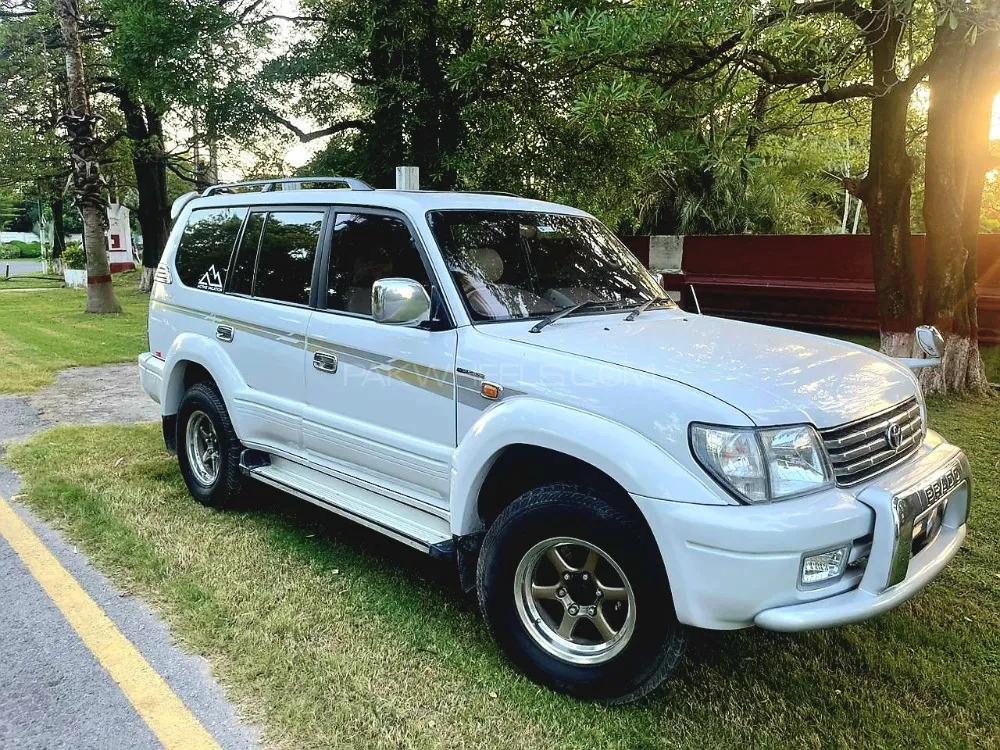 Toyota Prado 2002 for Sale in Sialkot Image-1