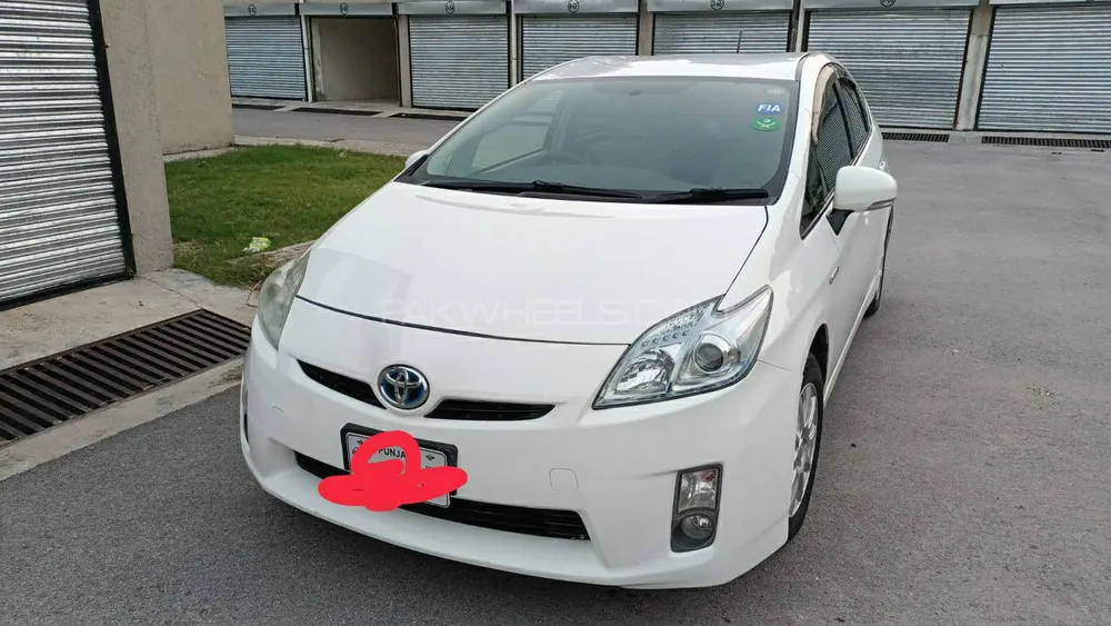 Toyota Prius 2010 for Sale in Islamabad Image-1