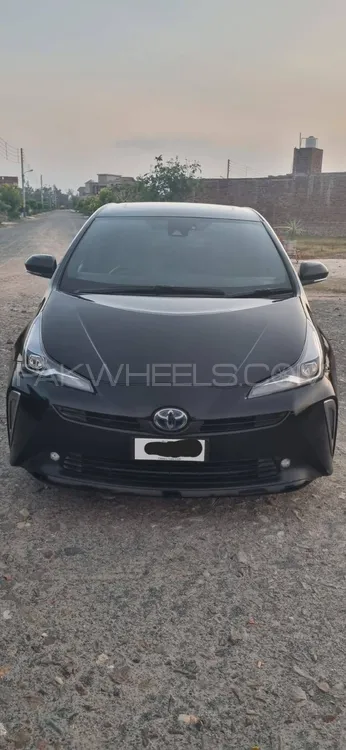 Toyota Prius 2019 for Sale in Khanewal Image-1