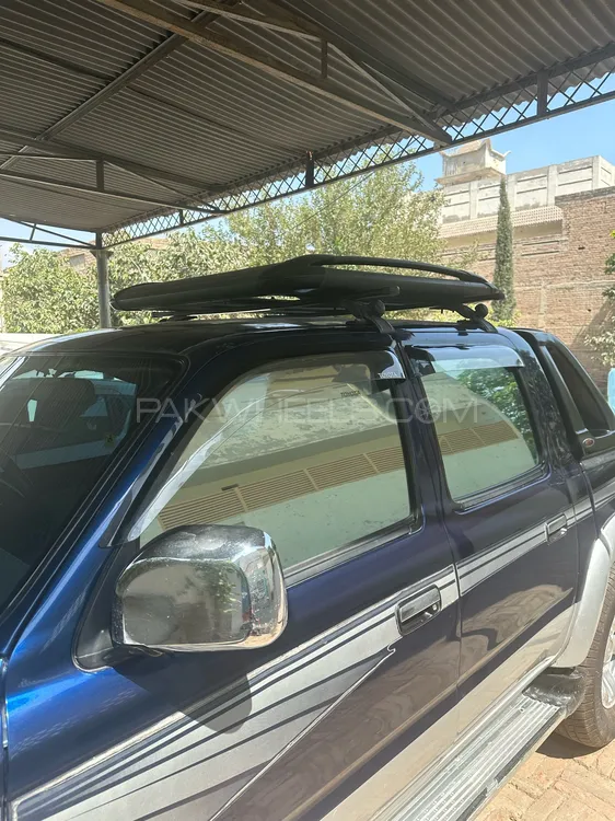 Toyota Hilux 2003 for Sale in D.G.Khan Image-1