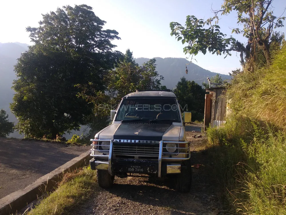 Mitsubishi Pajero 1990 for Sale in Abbottabad Image-1