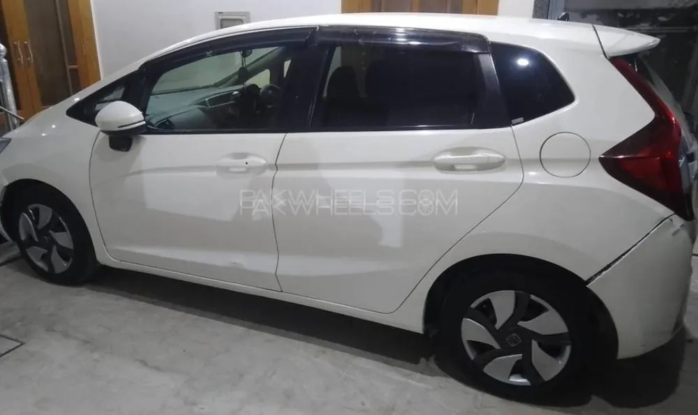 Honda Fit 2014 for Sale in Islamabad Image-1