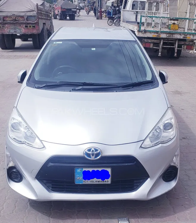 ٹویوٹا اکوا 2015 for Sale in سیالکوٹ Image-1
