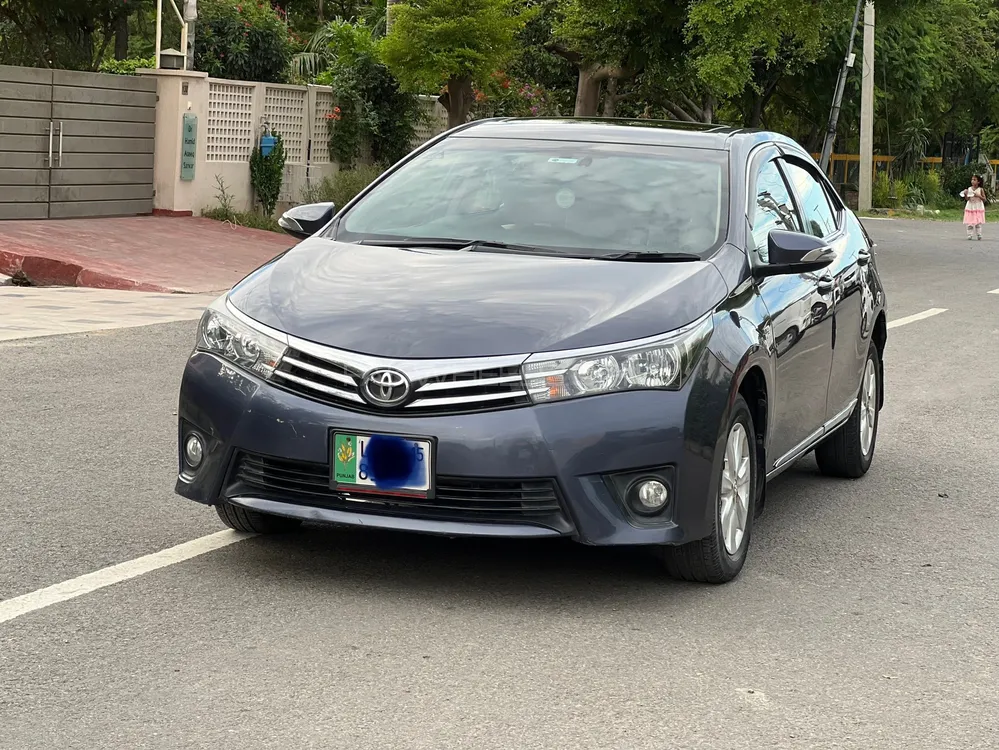 Toyota Corolla 2015 for Sale in Lahore Image-1