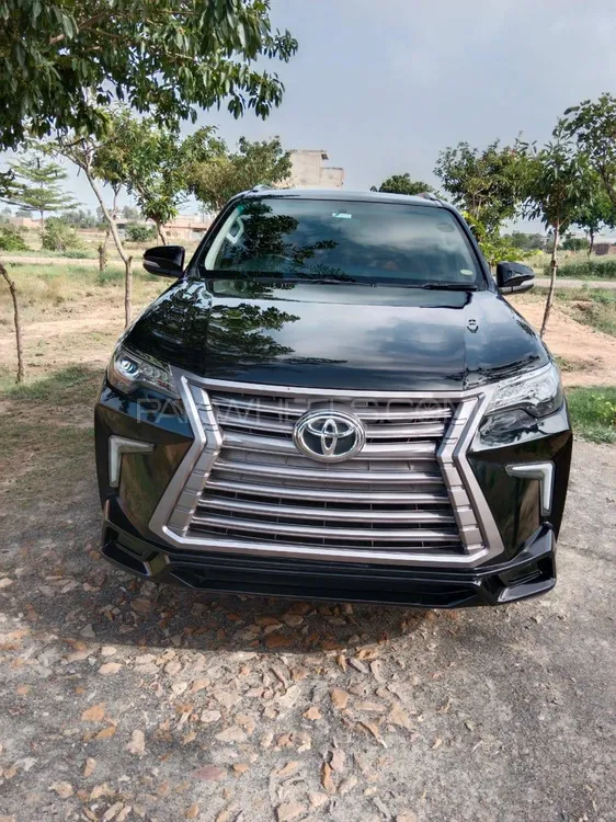 Toyota Fortuner 2019 for Sale in Lahore Image-1