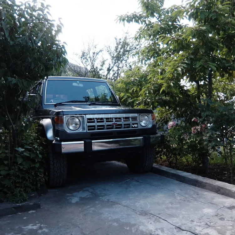 Mitsubishi Pajero 1990 for Sale in Lahore Image-1