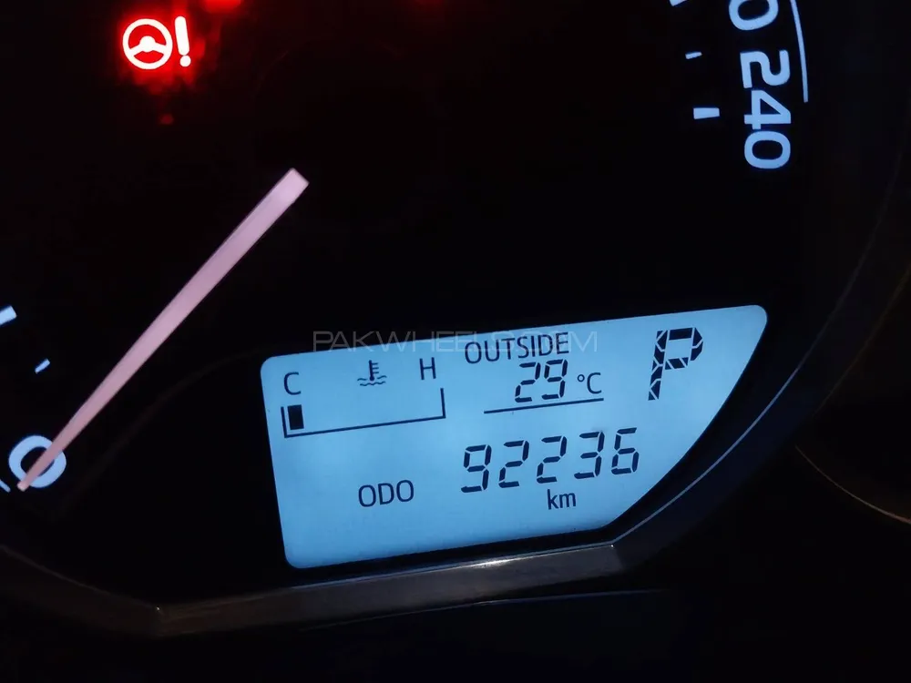 Toyota Corolla 2014 for Sale in Lahore Image-1