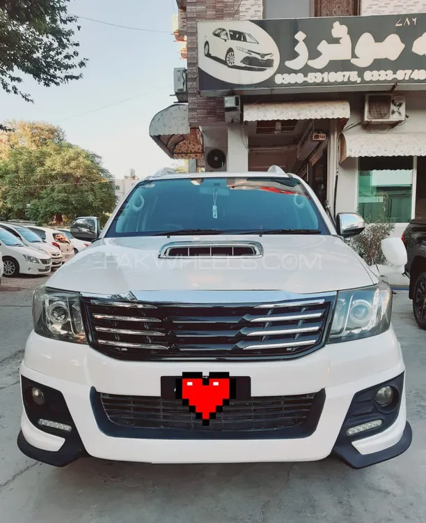 Toyota Hilux 2014 for Sale in Islamabad Image-1