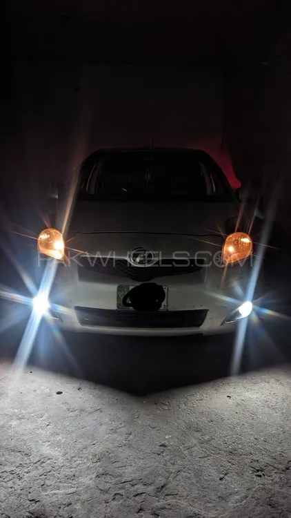 Toyota Vitz 2012 for Sale in Lahore Image-1