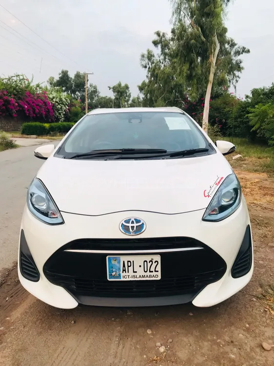 ٹویوٹا اکوا 2017 for Sale in پشاور Image-1