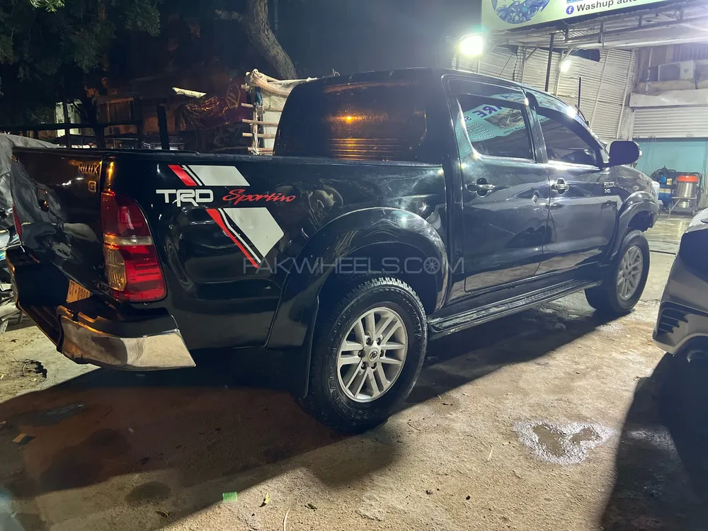 Toyota Hilux 2012 for Sale in Karachi Image-1