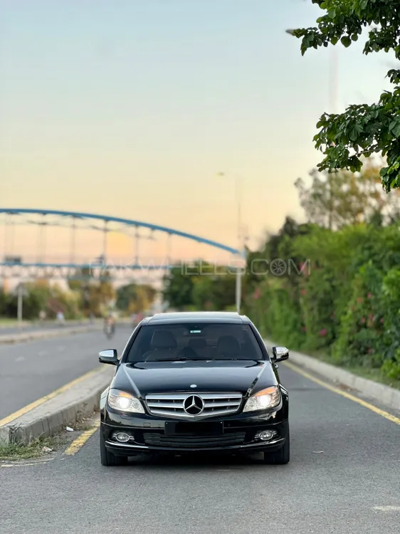 Mercedes Benz C Class 2007 for Sale in Lahore Image-1