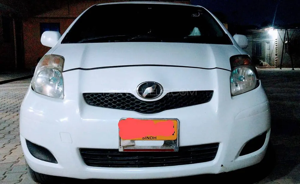 Toyota Vitz 2010 for Sale in Quetta Image-1