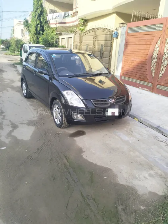 FAW V2 2016 for Sale in Lahore Image-1