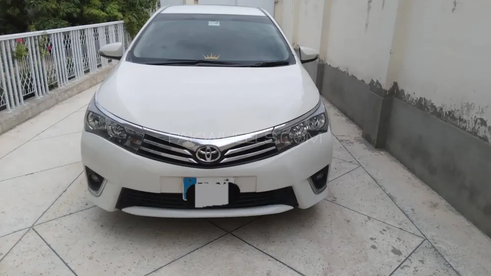 Toyota Corolla 2015 for Sale in Peshawar Image-1