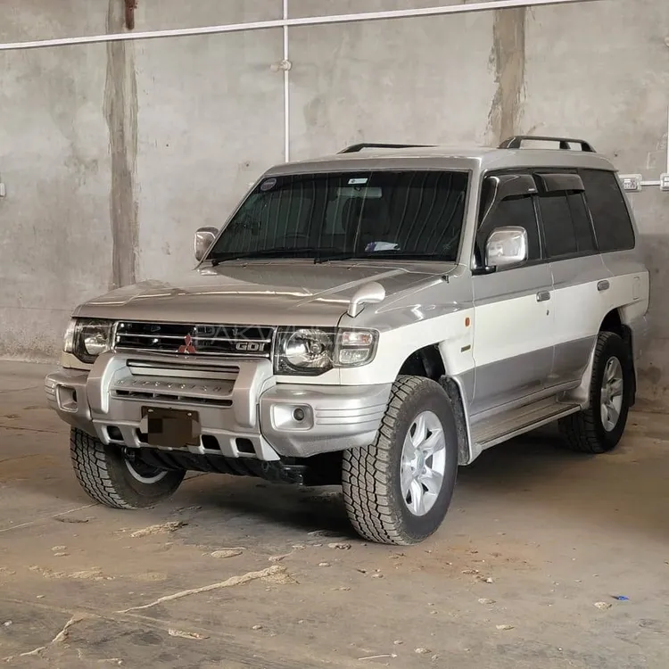 Mitsubishi Pajero 1999 for Sale in Hyderabad Image-1