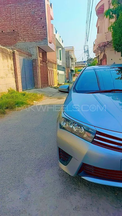 Toyota Corolla 2015 for Sale in Lahore Image-1