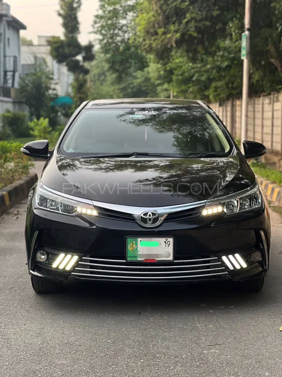 Toyota Corolla 2019 for Sale in Sialkot Image-1