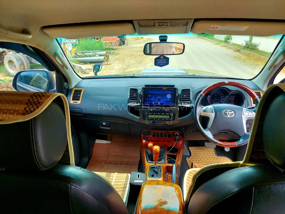 Toyota Hilux 2014 for Sale in D.G.Khan Image-1