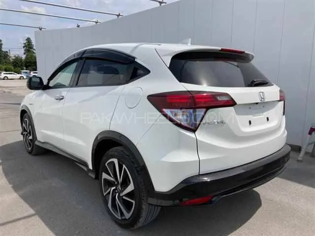 Honda Vezel 2016 for Sale in Peshawar Image-1