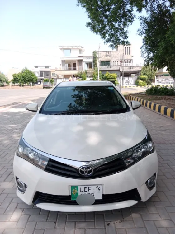 Toyota Corolla 2014 for Sale in Lahore Image-1