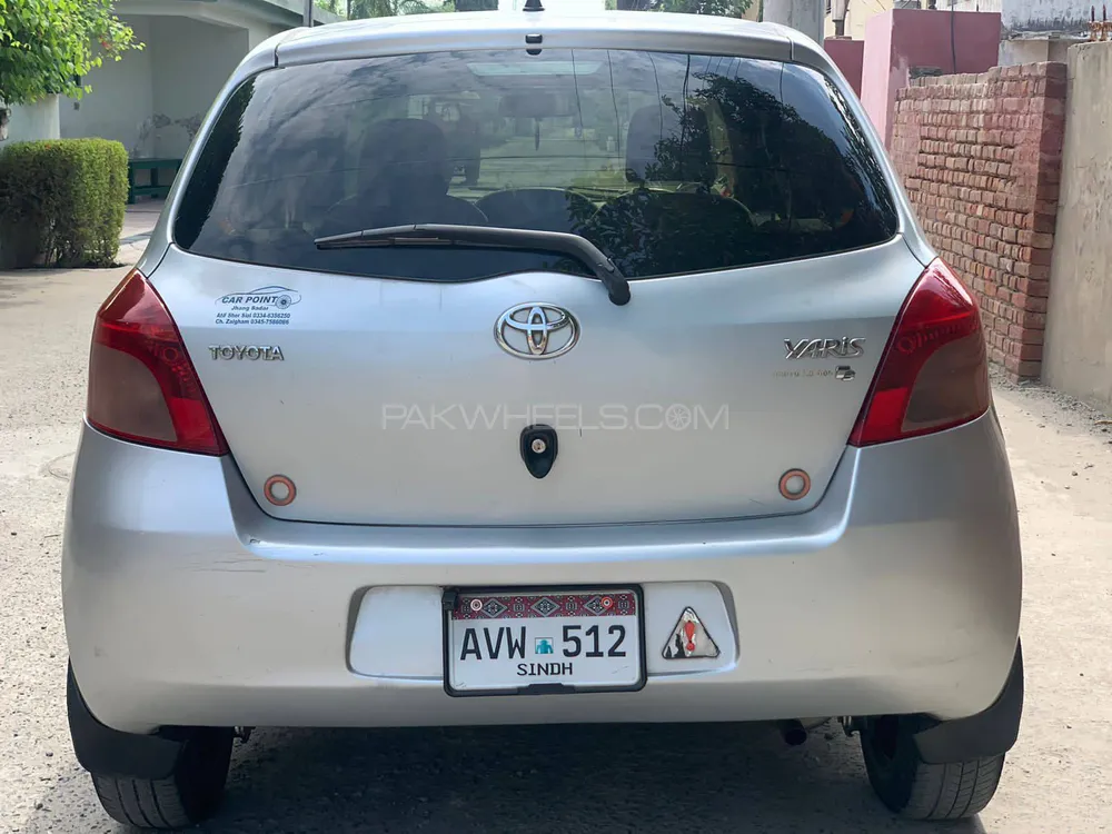 Toyota Vitz 2006 for Sale in Jhang Image-1