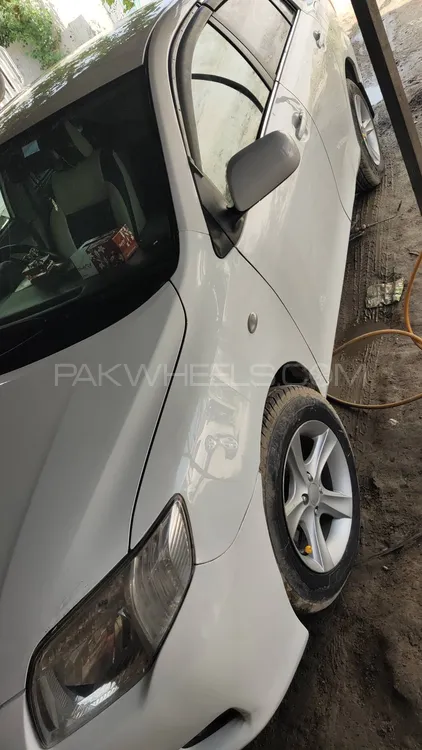 Toyota Corolla Axio 2007 for Sale in Swabi Image-1