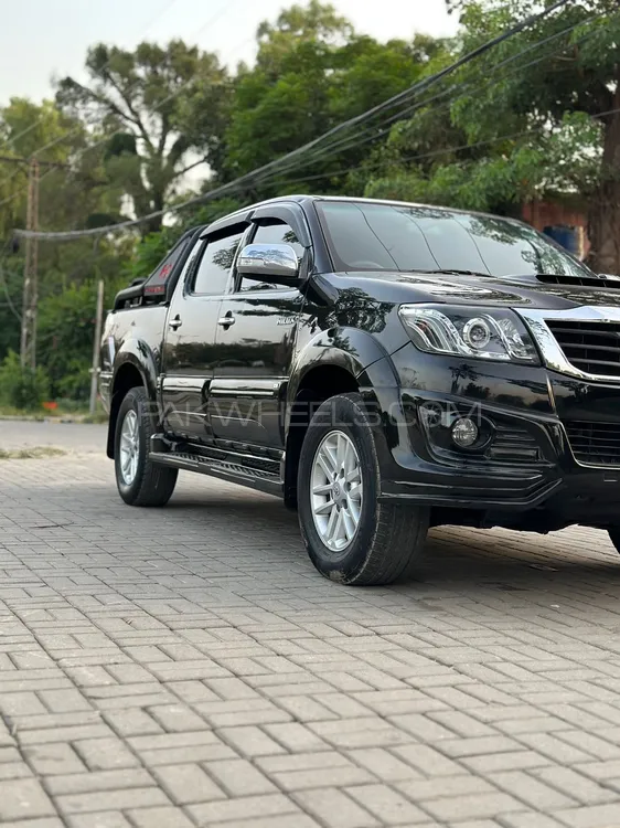 Toyota Hilux 2012 for Sale in Islamabad Image-1