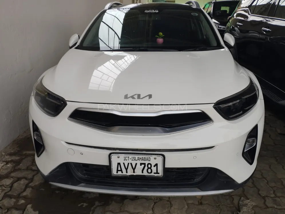 KIA Stonic 2022 for Sale in Multan Image-1