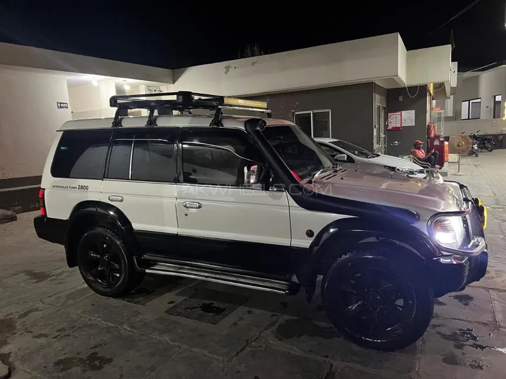 Mitsubishi Pajero 1994 for Sale in Kashmir Image-1