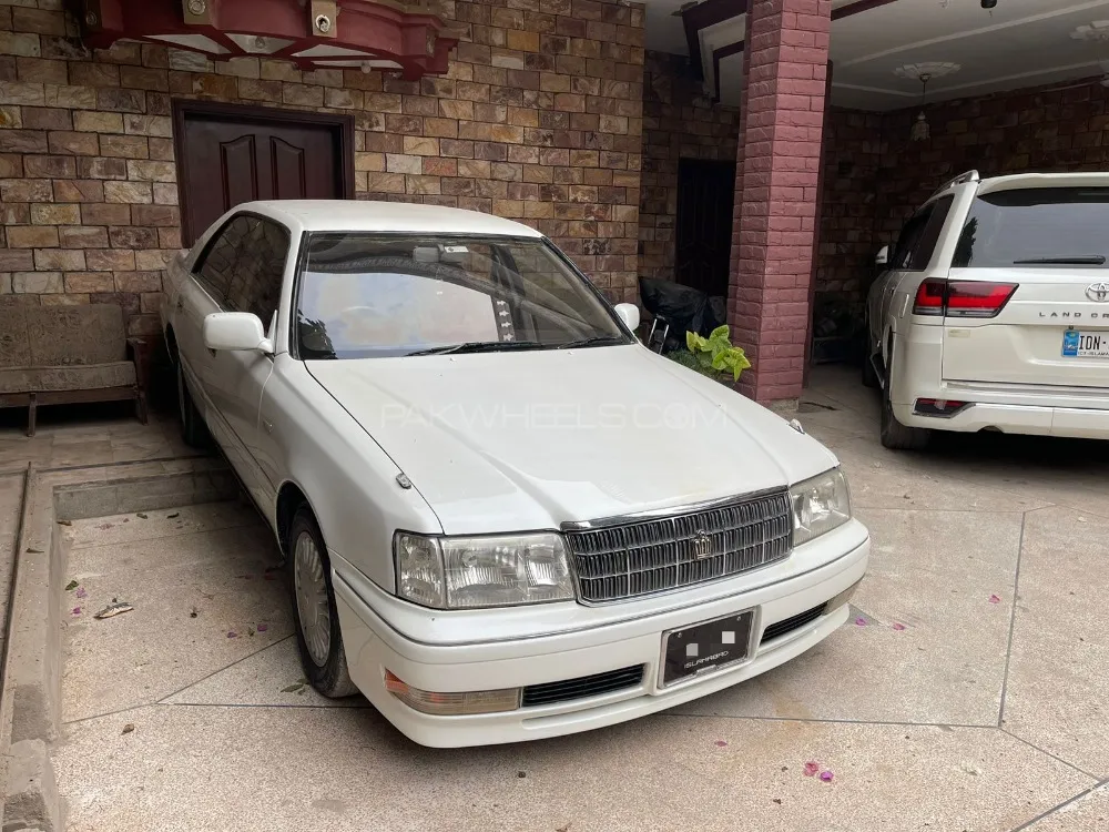 Toyota Crown 1998 for Sale in Islamabad Image-1