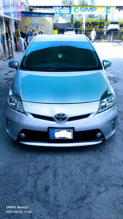 Toyota Prius 2014 for Sale in Peshawar Image-1