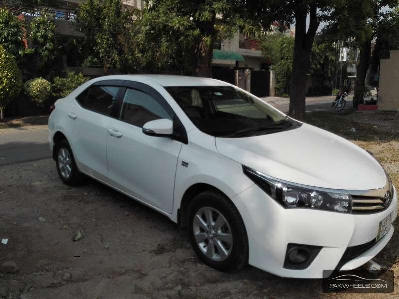 Toyota Corolla Altis Automatic 1.6 2015 for sale in Lahore | PakWheels