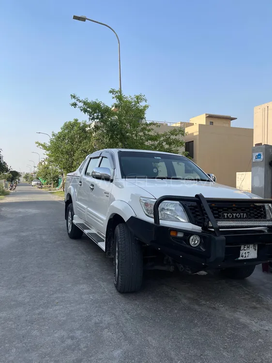 Toyota Hilux 2015 for Sale in Lahore Image-1