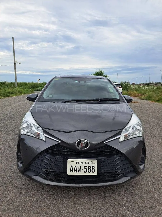 Toyota Vitz 2020 for Sale in Lahore Image-1