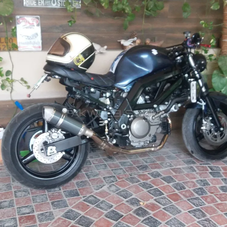 Suzuki SV650 2005 for Sale Image-1
