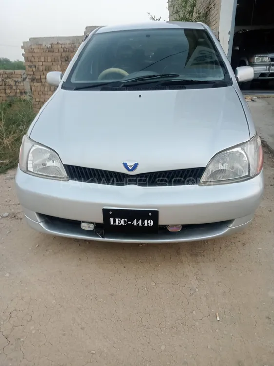 Toyota Platz 2001 for Sale in Multan Image-1