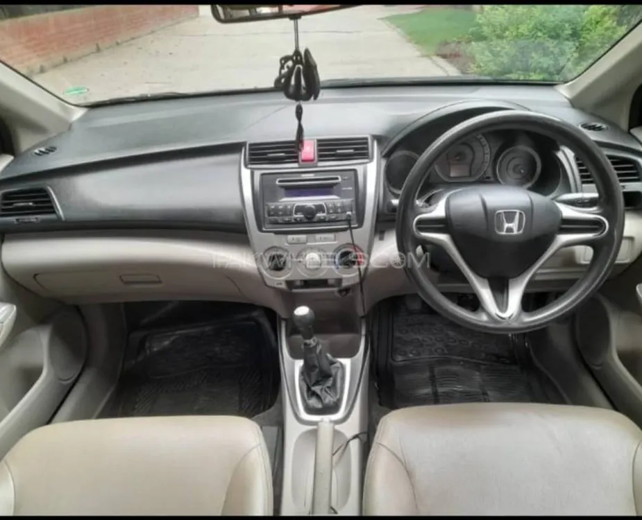 Honda City 2013 for Sale in Faisalabad Image-1