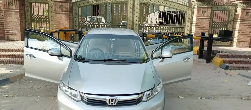 Honda Civic 2014 for Sale in Lahore Image-1