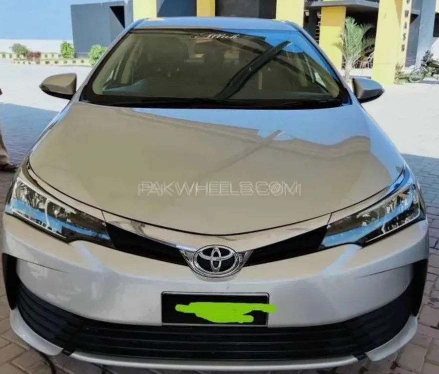 Toyota Corolla 2018 for Sale in Islamabad Image-1