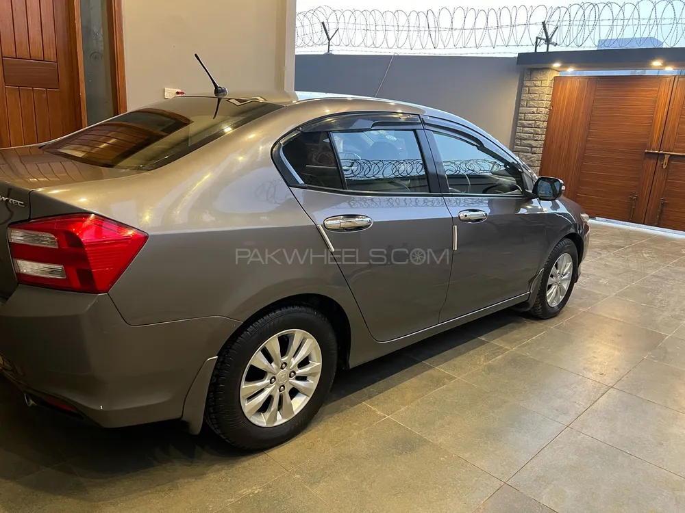 Honda City 2016 for Sale in Karachi Image-1