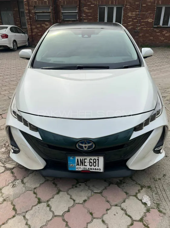 Toyota Prius 2017 for Sale in Rawalpindi Image-1