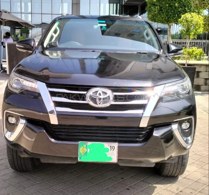 Toyota Fortuner 2019 for Sale in Lahore Image-1