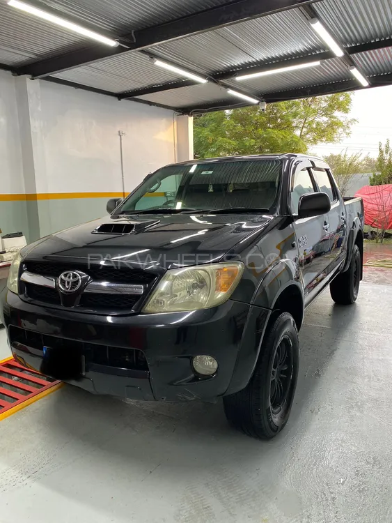 Toyota Hilux 2009 for Sale in Islamabad Image-1