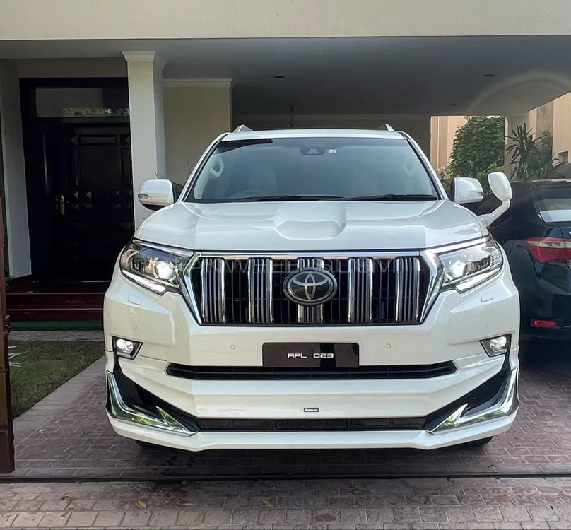 Toyota Prado 2017 for Sale in Lahore Image-1