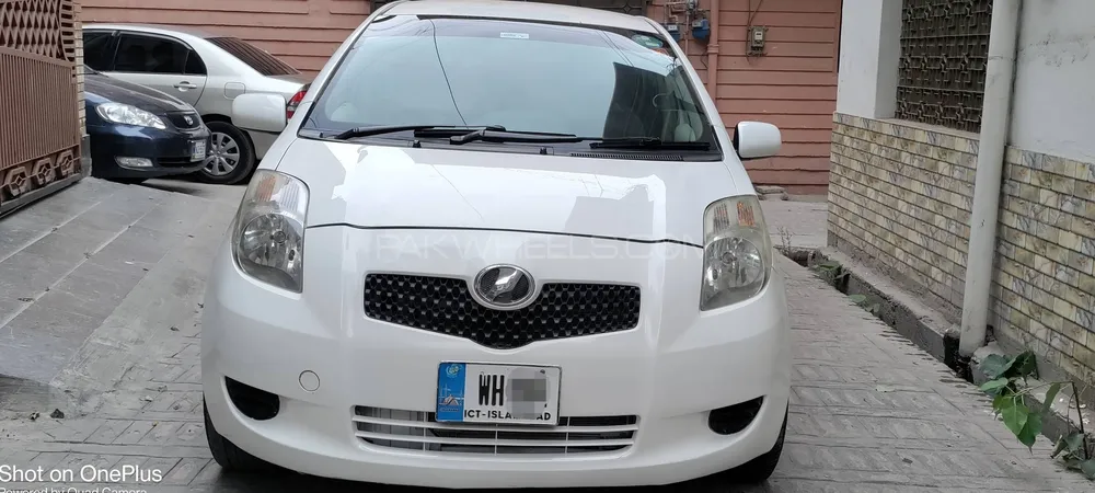 Toyota Vitz 2007 for Sale in Peshawar Image-1