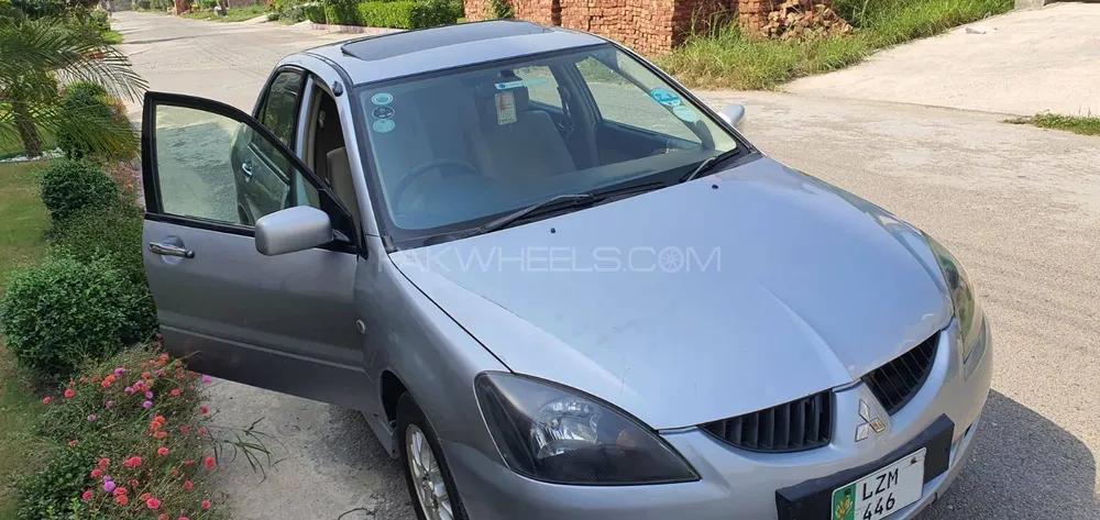 Mitsubishi Lancer 2004 for Sale in Lahore Image-1