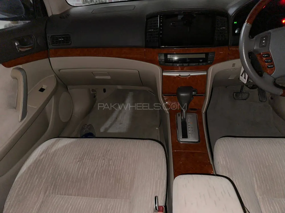 Toyota Premio 2005 for Sale in Nowshera Image-1