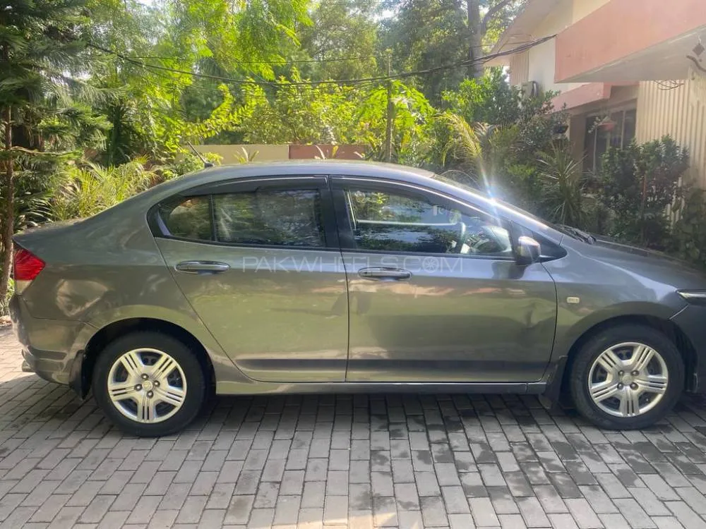Honda City 2011 for Sale in Lahore Image-1